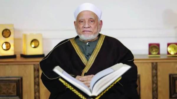 أحمد عمر هاشم