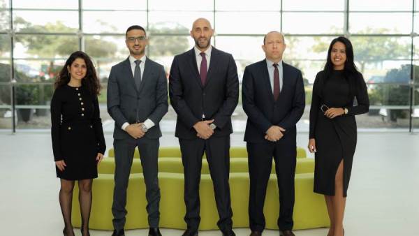 قيادات إي اف چي القابضة