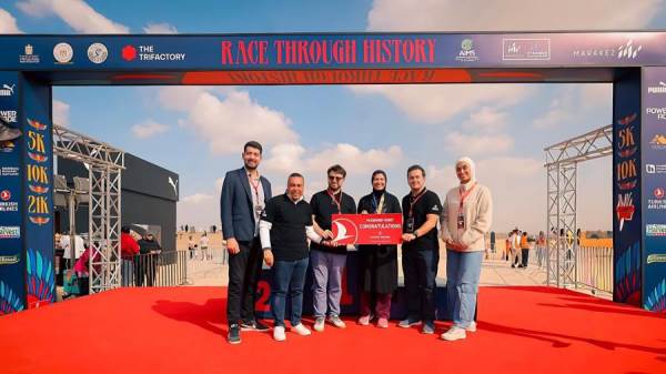 الخطوط الجوية التركية تشارك في ماراثون مراكز بالأهرامات