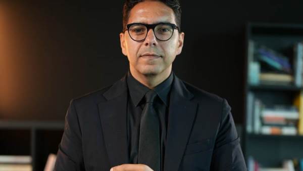 أحمد النجار مؤسس شبكة الإمارات القانونية