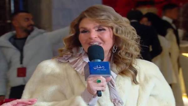 النجمة يسرا