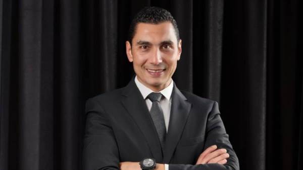 جوهر نبيل وزير الشباب والرياضة