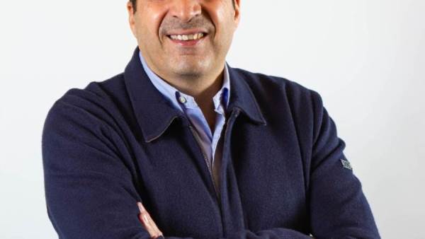 الداعية عمرو خالد