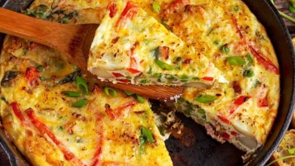 عجة البيض بالبطاطس