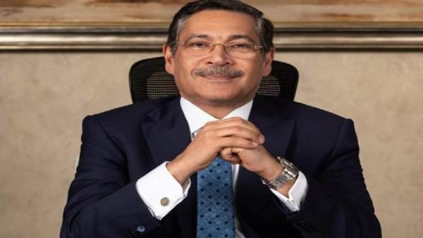 حسن غانم الرئيس التنفيذي العضو المنتدب لبنك التعمير والإسكان