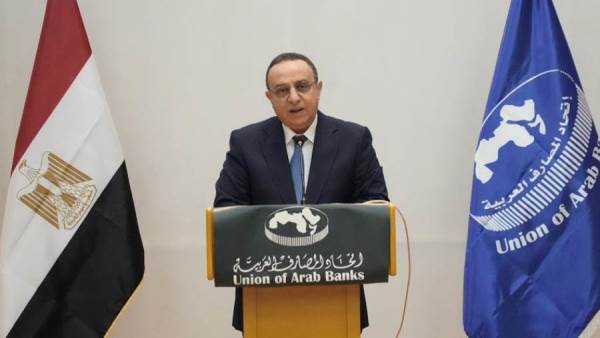 وسام فتوح أثناء افتتاح فعاليات البرنامج التنفيذي المتقدم في إدارة المخاطر المصرفية وتطبيقات بازل