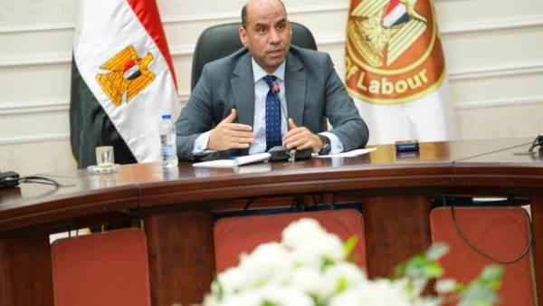 حسن رداد وزير العمل