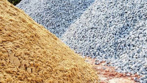 الزلط والرمل