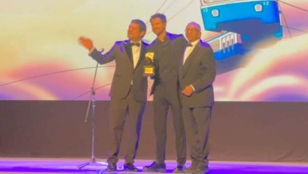 تكريم عصام عمر