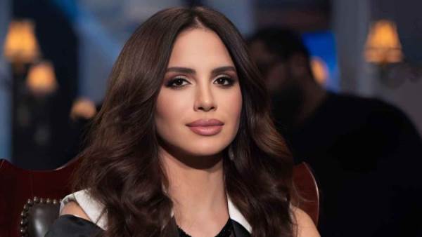 النجمة آمال ماهر