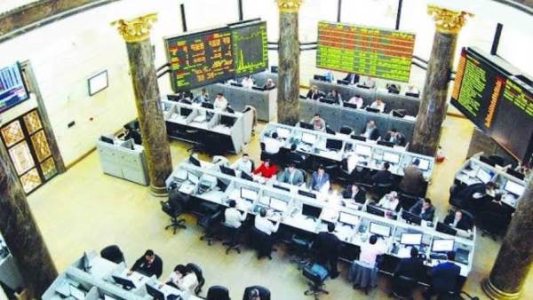 تباين مؤشرات البورصة