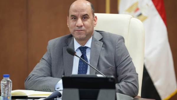 حسن رداد وزير العمل