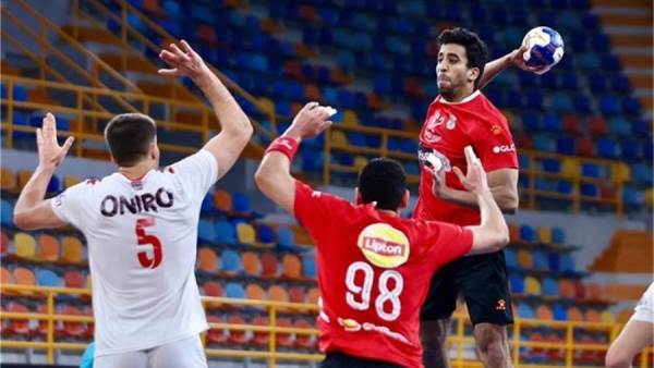 يد الأهلي والزمالك