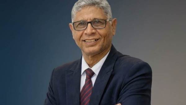 الكاتب الصحفي الكبير عبد اللطيف إسماعيل