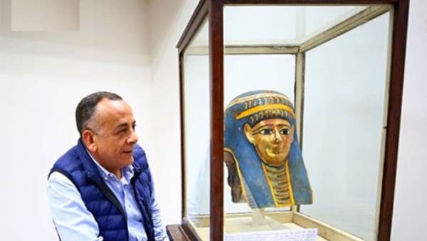 مصطفي وزيري الأمين العام للمجلس الأعلى للآثار داخل المتحف